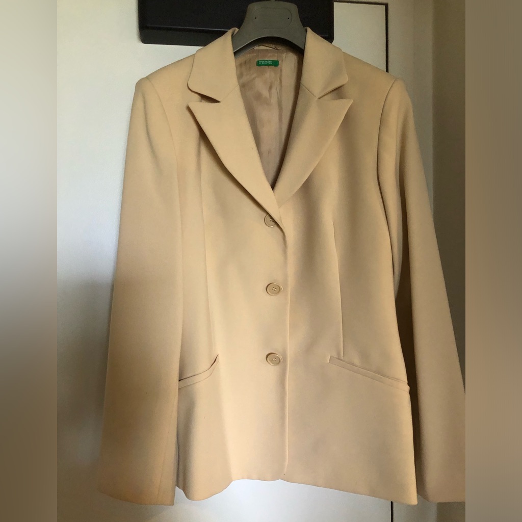 Beige Benetton Blazer